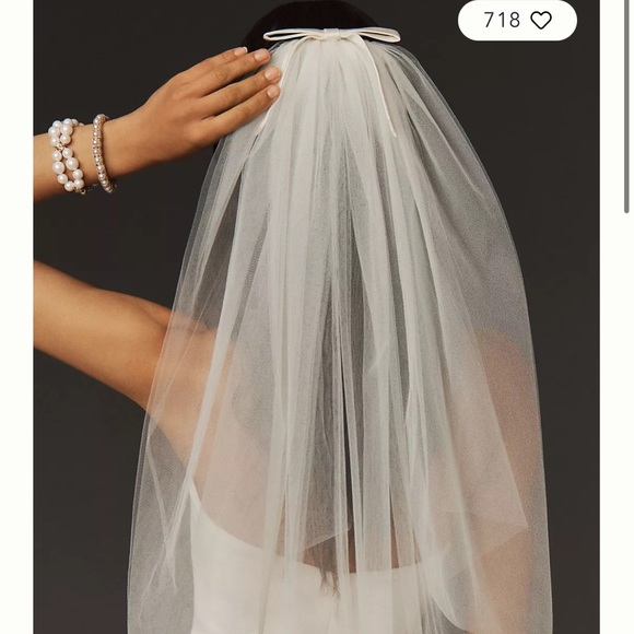 Anthropologie Accessories - Anthropologie White Bridal Veil